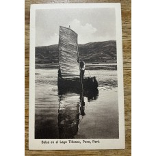 PERU ABORIGEN EN LAGO TITICACA ANTIGUA TARJETA POSTAL